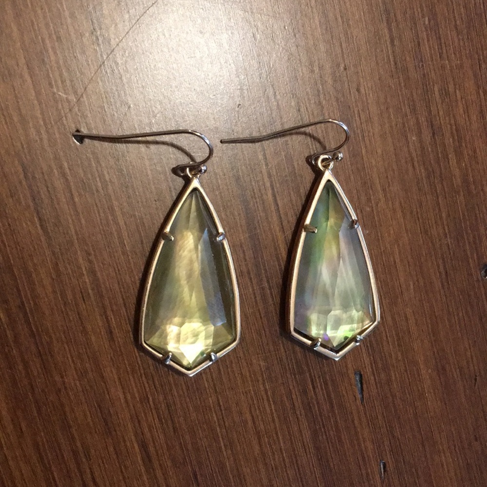Kendra Scott Carla Earring in brown